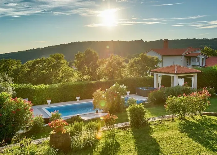Dom wakacyjny Holiday Home Ripenda Kras Ripenda Kras