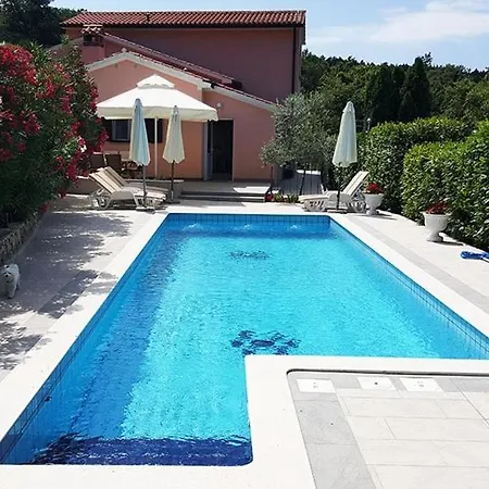 בית נופש Holiday Home Ripenda Kras