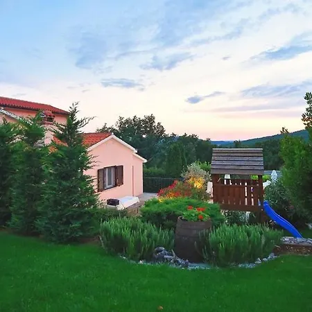 בית נופש Holiday Home Ripenda Kras *